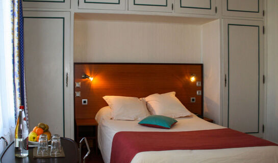 HÔTEL CAPRICORNE (B&B) Vendôme