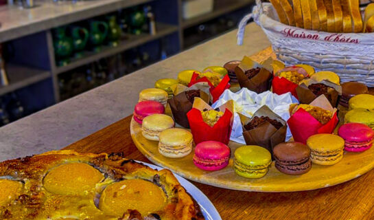 HÔTEL CONTINENTAL (B&B) Evian-les-Bains