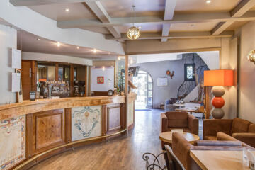 LES BARTAVELLES HOTEL RESTAUTANT & SPA Crots